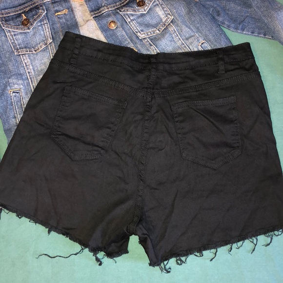 High Waisted Shorts - Picture 3 of 3